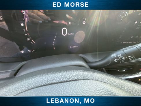 Used 2025 Buick Encore GX Preferred AWD/4WD image 12