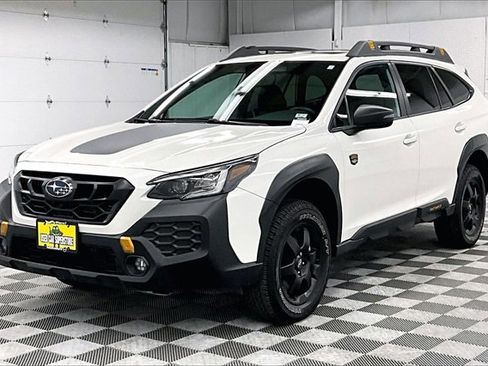 Used 2025 Subaru Outback Wilderness image 11