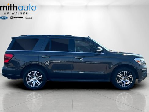 Used 2024 Ford Expedition Limited AWD/4WD image 3