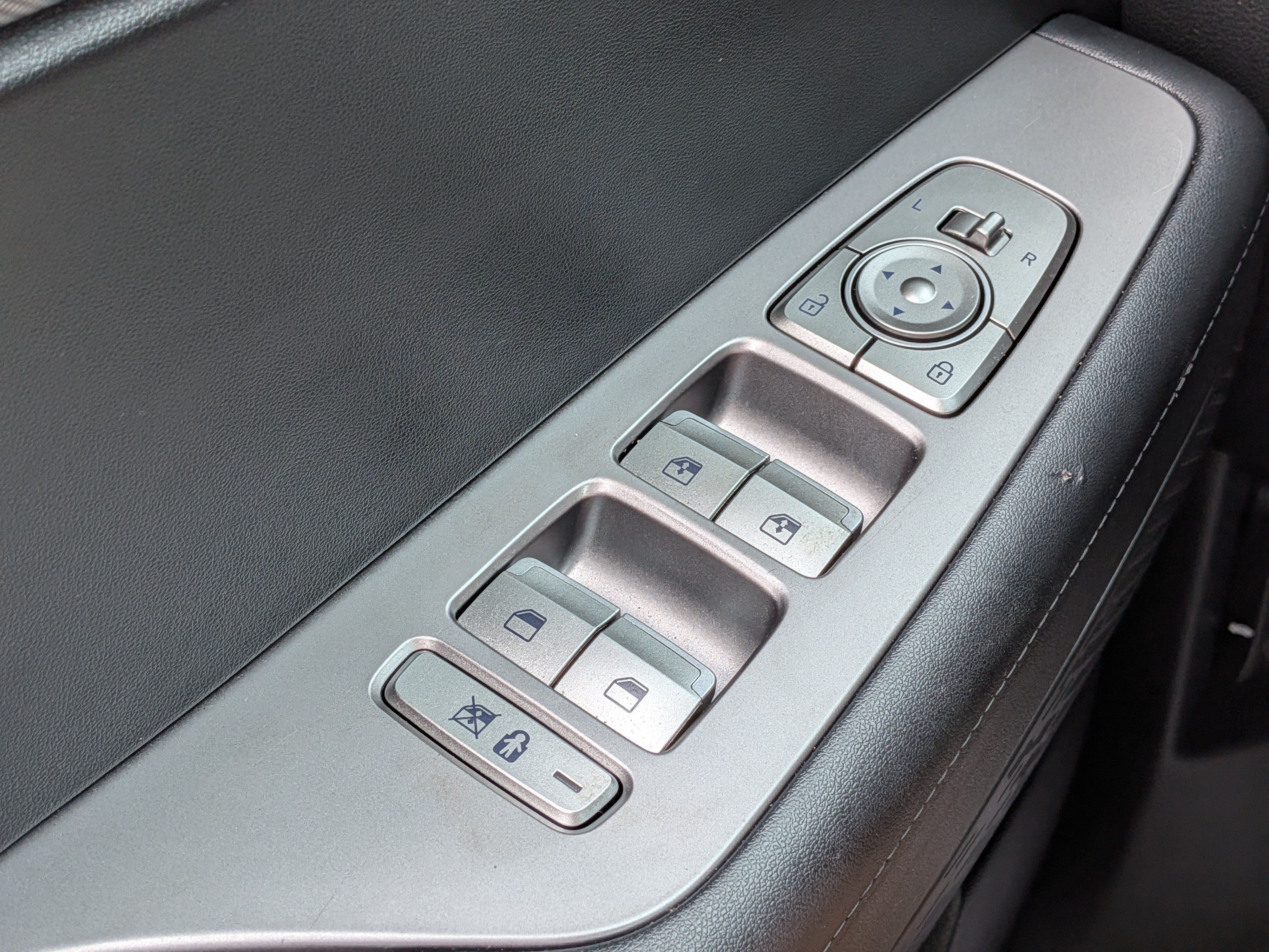 Used 2025 Hyundai Palisade SEL AWD/4WD image 24