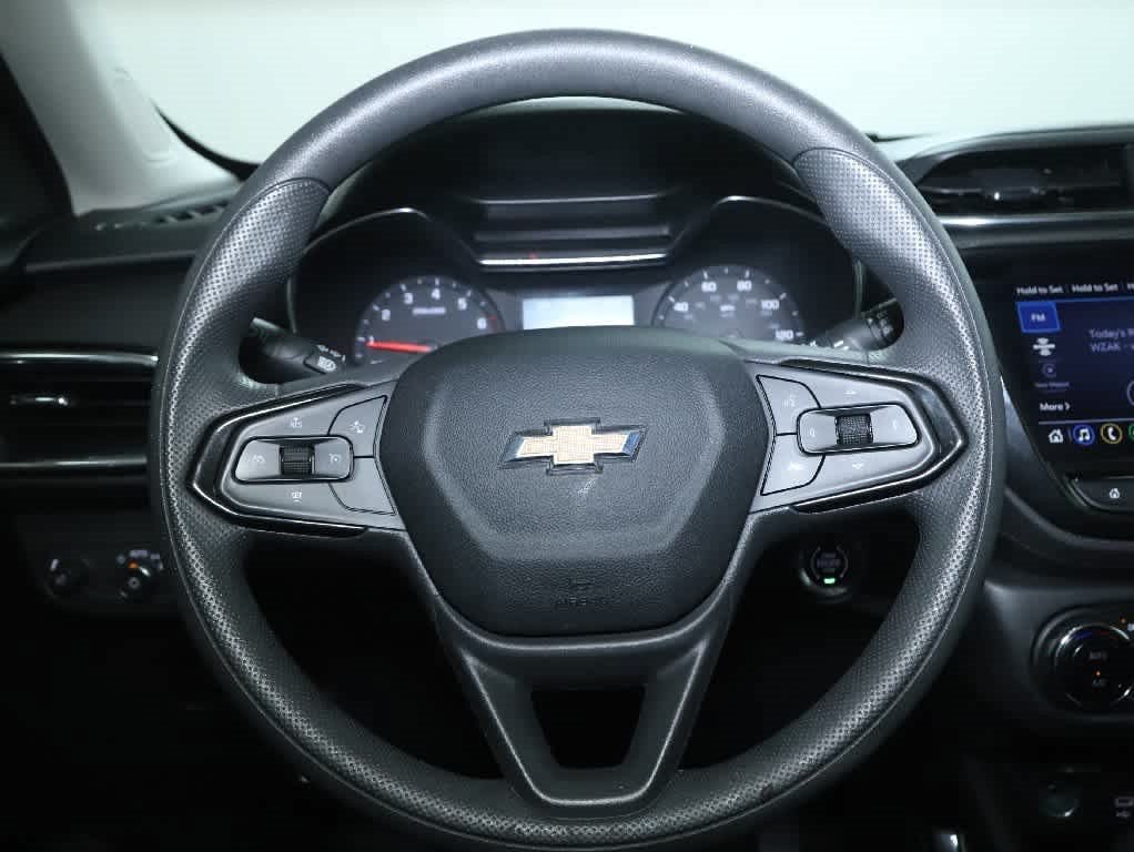 Used 2021 Chevrolet TrailBlazer LT w/ Convenience Package FWD image 21