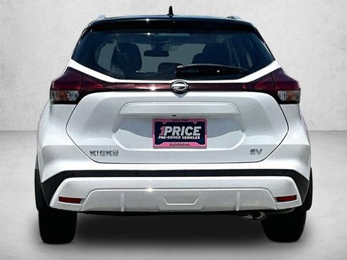 Used 2023 Nissan Kicks SV FWD image 4