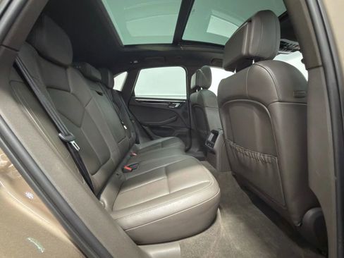 Used 2015 Porsche Macan S w/ Premium Package Plus image 47