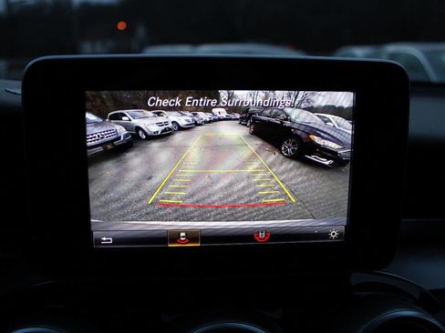 Used 2017 Mercedes-Benz GLC 300 4MATIC image 35