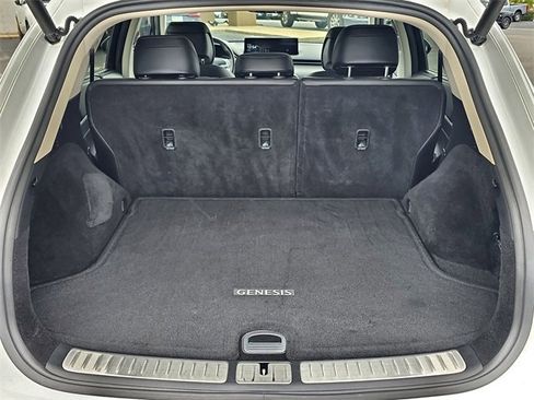 Used 2022 Genesis GV70 2.5T w/ Advanced Package image 15