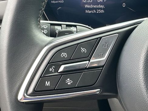 Certified 2025 Buick Envision Preferred AWD/4WD image 25
