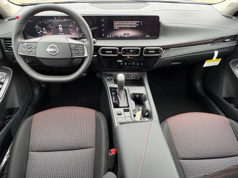 New 2026 Nissan Sentra SR FWD image 12
