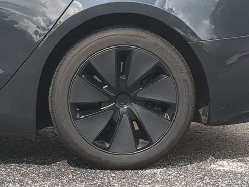 Used 2024 Tesla Model 3 Standard Range RWD image 13