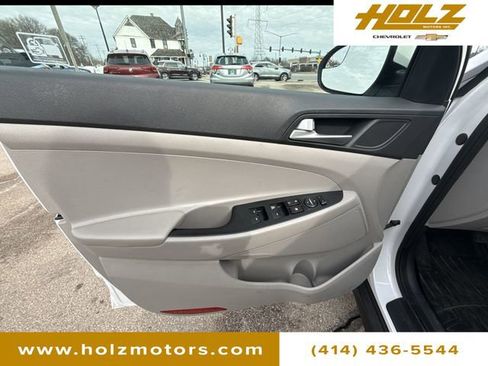 Used 2019 Hyundai Tucson SE image 20