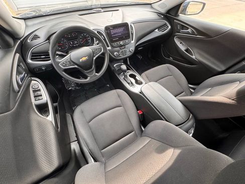 Used 2022 Chevrolet Malibu LT image 9