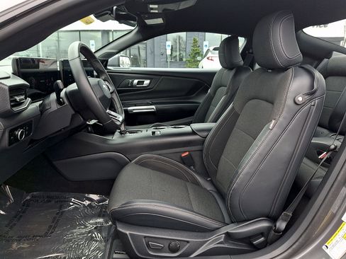 Used 2024 Ford Mustang Coupe image 14