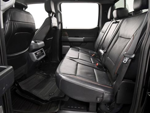 Used 2024 Ford F250 Lariat w/ Sport Appearance Package AWD/4WD image 15
