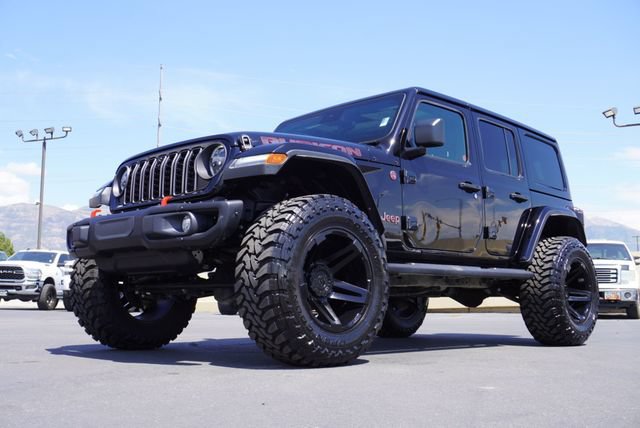 Used 2024 Jeep Wrangler Unlimited Rubicon AWD/4WD image 6