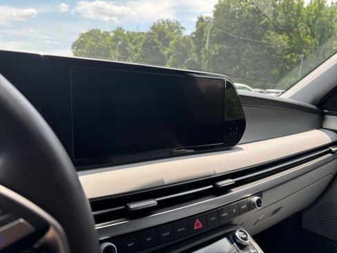 Used 2025 Hyundai Palisade SEL FWD image 17
