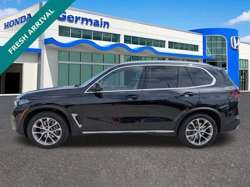 Used 2024 BMW X5 xDrive40i w/ Premium Package AWD/4WD image 8