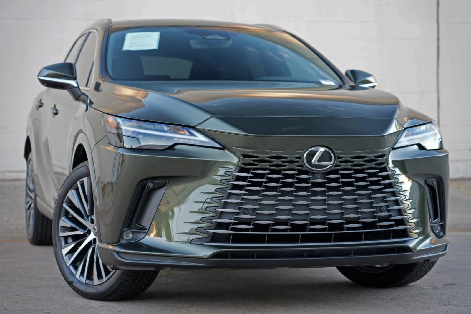 Used 2023 Lexus RX 350 Premium Plus w/ Accessory Package (Z1) FWD image 4