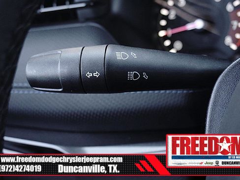 New 2026 Jeep Compass Latitude image 28