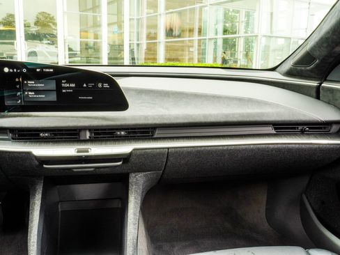 Used 2023 Lucid Air Grand Touring AWD/4WD image 18