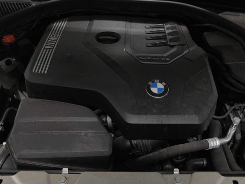 Used 2020 BMW 330i Sedan w/ M Sport Package RWD image 16