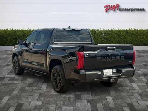 Used 2025 Toyota Tundra SR5 w/ SR5 Convenience Package RWD image 2