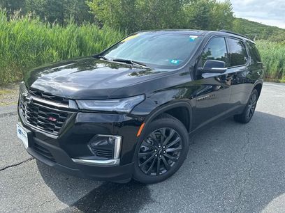 Used 2023 Chevrolet Traverse RS