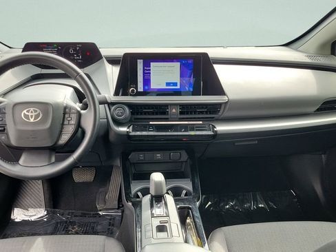 Used 2024 Toyota Prius LE image 14