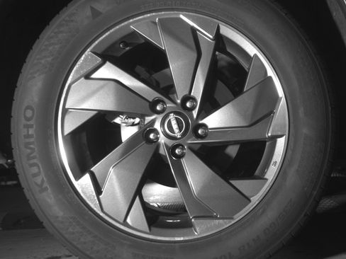 Used 2025 Nissan Rogue SV FWD image 15