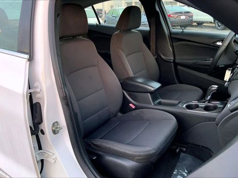 Used 2019 Chevrolet Cruze LT w/ LT Fleet Convenience Package image 8