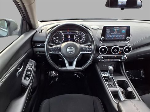 Used 2022 Nissan Sentra SV image 4