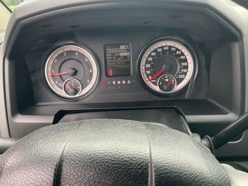 Used 2017 RAM 2500 Tradesman w/ Power & Remote Entry Group RWD image 25