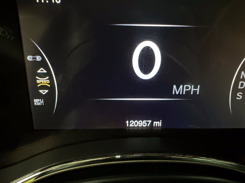 Used 2015 Jeep Grand Cherokee Limited AWD/4WD image 27