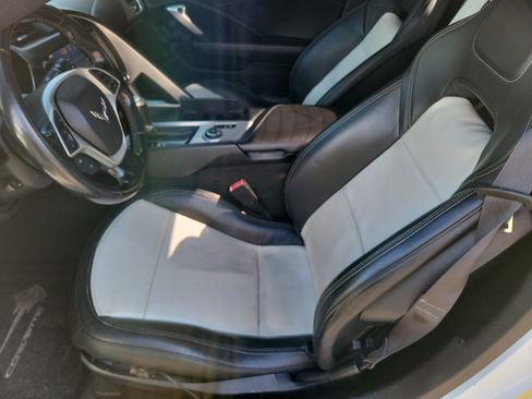 Used 2014 Chevrolet Corvette Stingray Convertible image 3