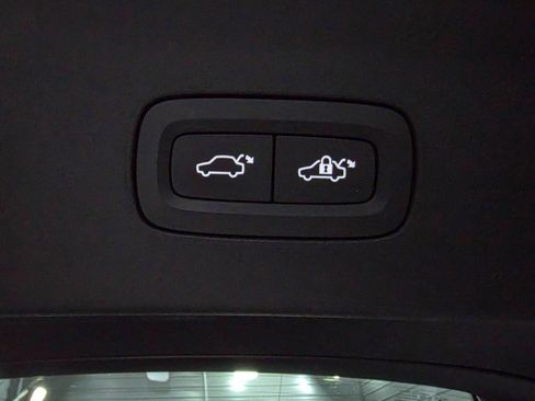 Used 2022 Polestar Polestar 2 w/ Performance Package image 36