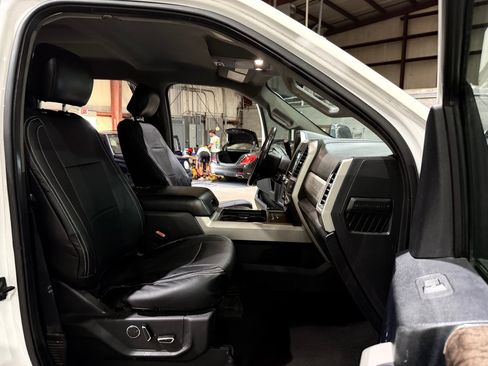 Used 2018 Ford F250 Lariat w/ Chrome Package AWD/4WD image 25