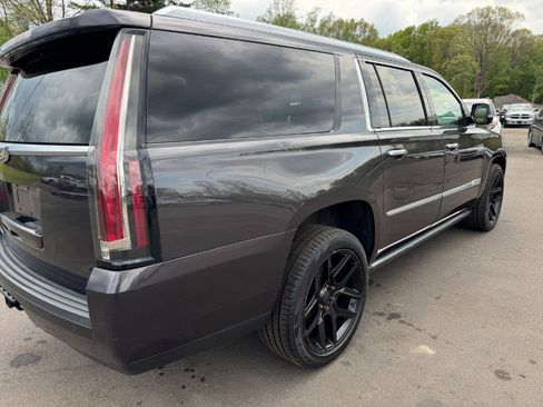 Used 2016 Cadillac Escalade ESV Premium AWD/4WD image 11