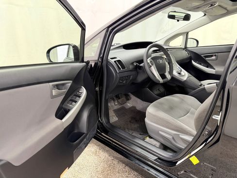 Used 2013 Toyota Prius Three w/ Solar Roof Pkg image 10