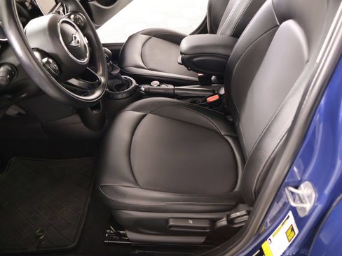 Used 2017 MINI Cooper 4-Door Hardtop FWD image 10