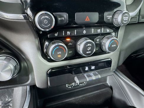 Used 2024 RAM 1500 Laramie image 21