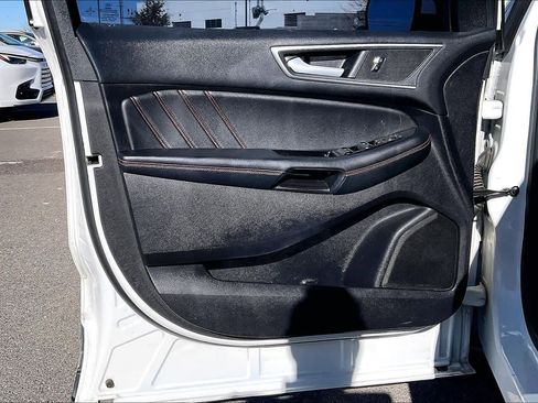 Used 2020 Ford Edge ST-Line w/ Cold Weather Package image 20
