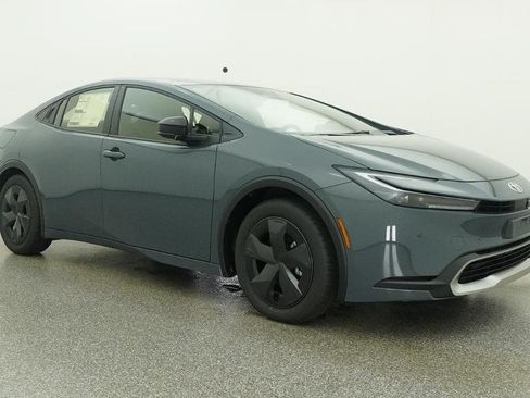 New 2026 Toyota Prius Plug-In Hybrid FWD image 9