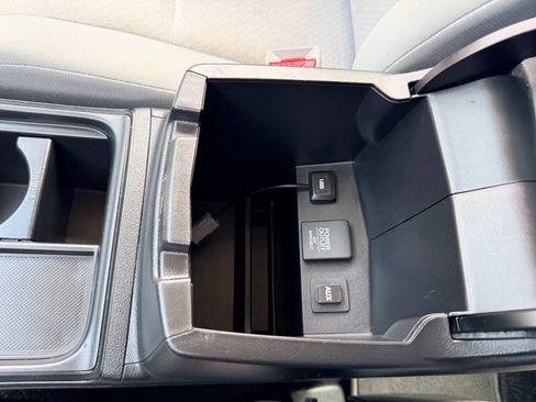 Used 2015 Honda CR-V LX image 49
