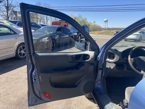 Used 2001 Hyundai Santa Fe GL FWD image 14