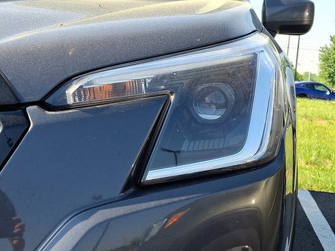 Certified 2023 Subaru Forester Premium AWD/4WD image 9
