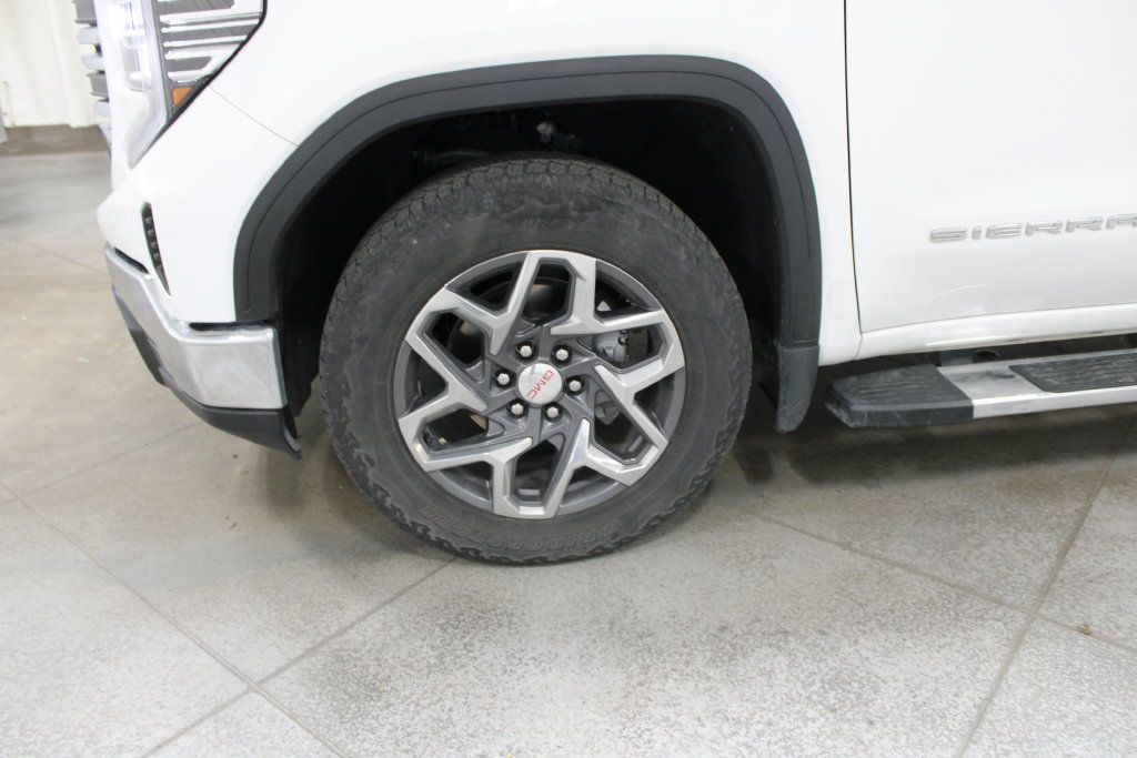 Used 2022 GMC Sierra 1500 SLT AWD/4WD image 14