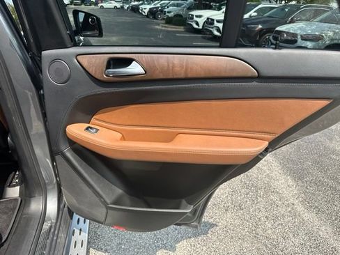 Certified 2018 Mercedes-Benz GLE 43 AMG 4MATIC image 40