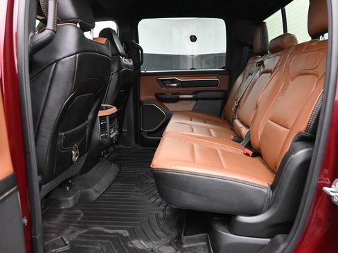 Used 2022 RAM 1500 Limited AWD/4WD image 11