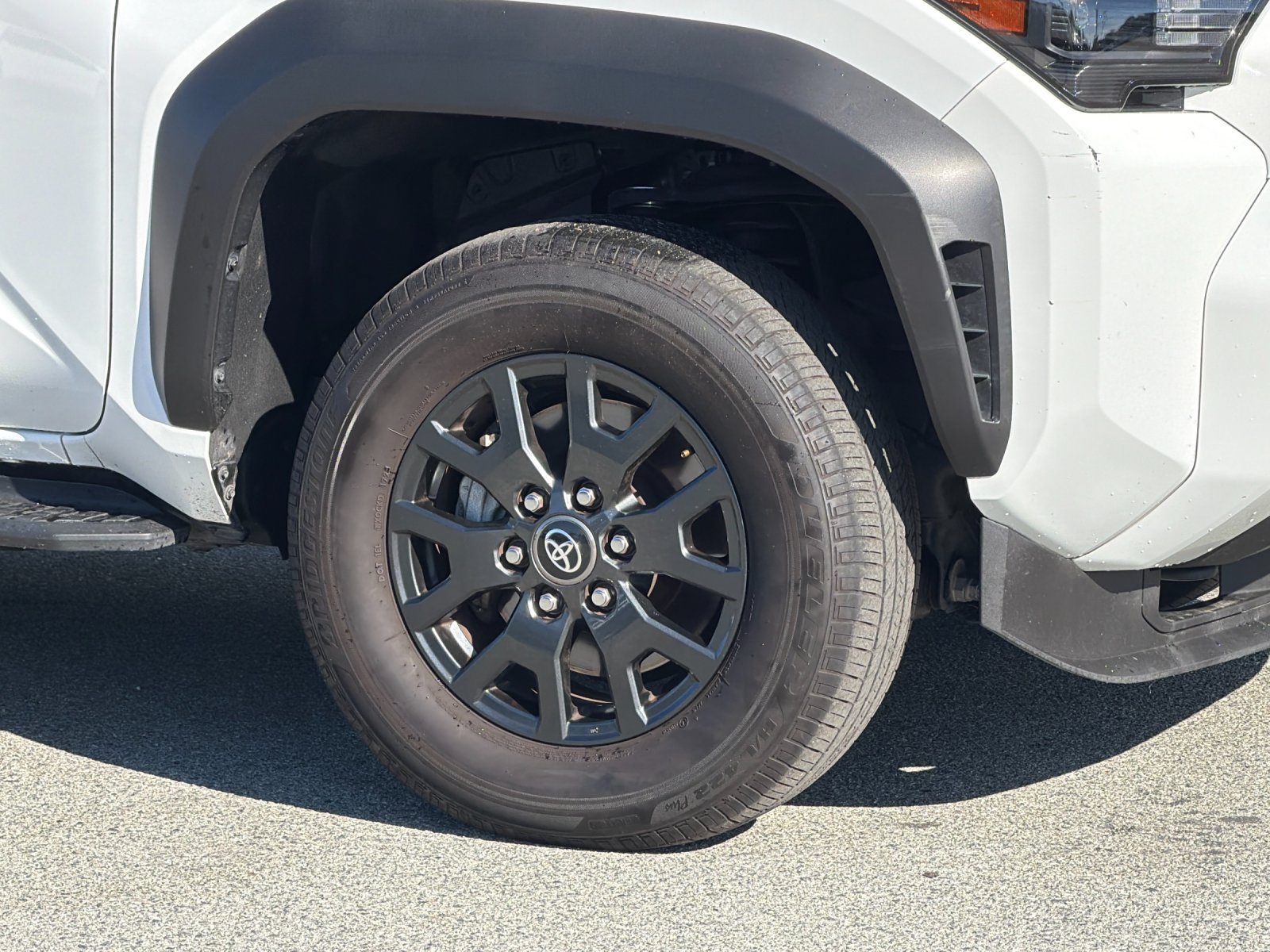 Used 2025 Toyota 4Runner SR5 AWD/4WD image 33