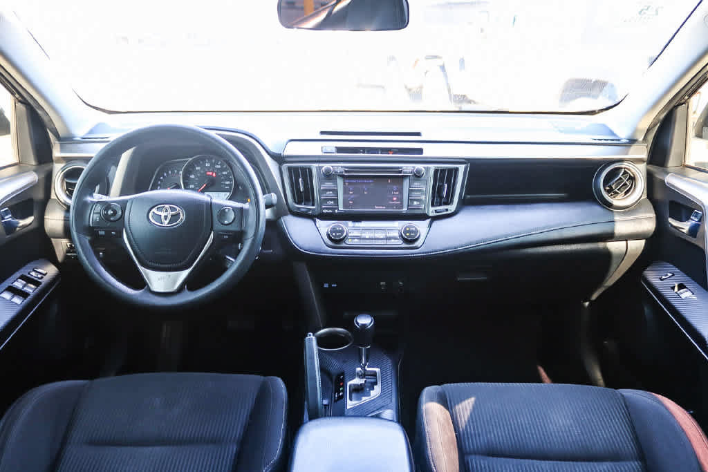 Used 2015 Toyota RAV4 XLE FWD image 12