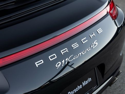 Certified 2014 Porsche 911 Carrera 4S image 15