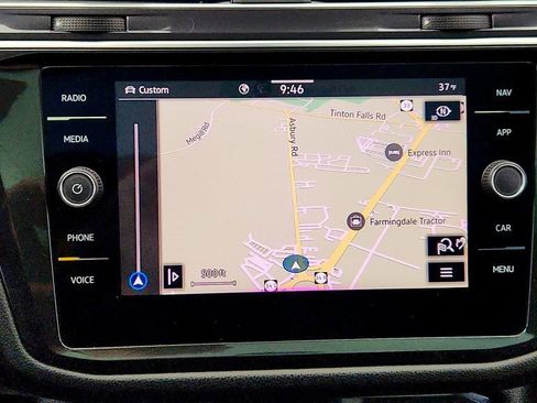 Used 2022 Volkswagen Tiguan SEL R-Line image 19